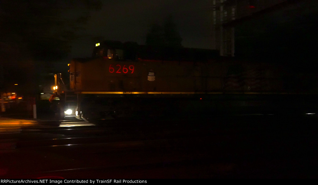 UP 6269 Leads Powermove